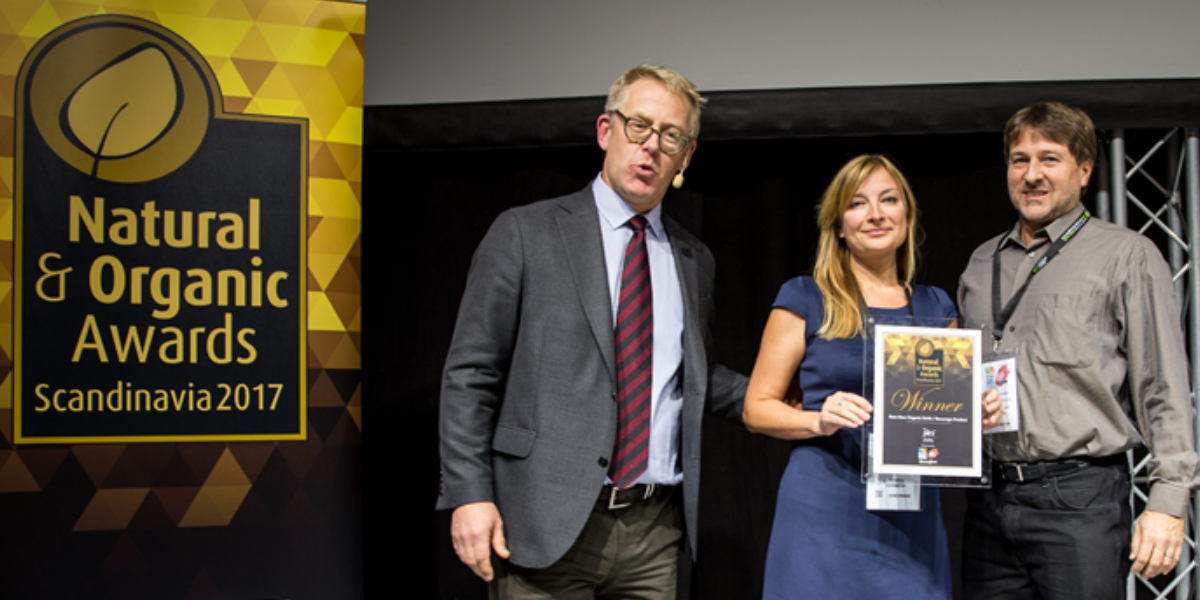 Absolutely Wild trade recognition award moment